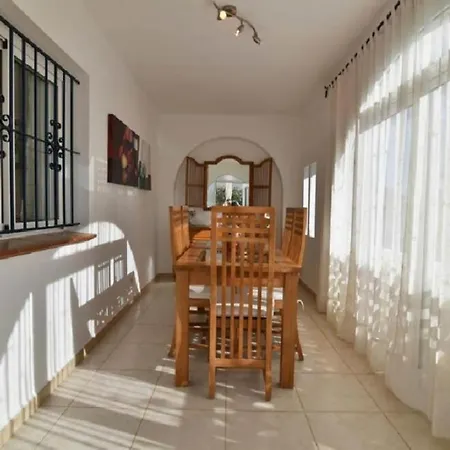 Villa Anna Lisa *